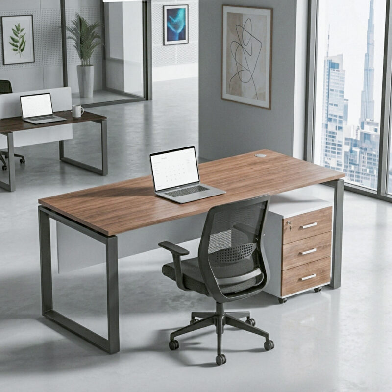 Frank Standard Desk