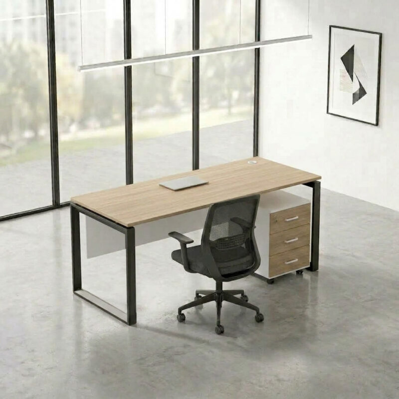 Frank Standard Desk