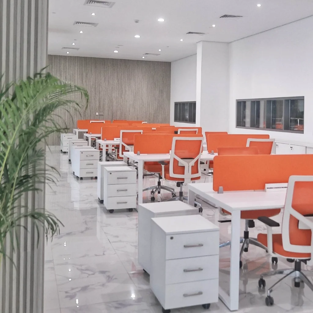 Office Furniture in Dubai Modern Workstation Desks