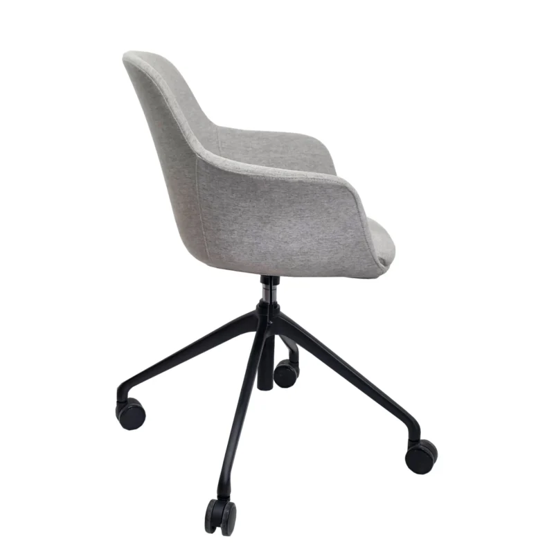 The premium, modern liz medium-back fabric meeting chair is the best choice for stylish and comfortable seating for any meeting room.