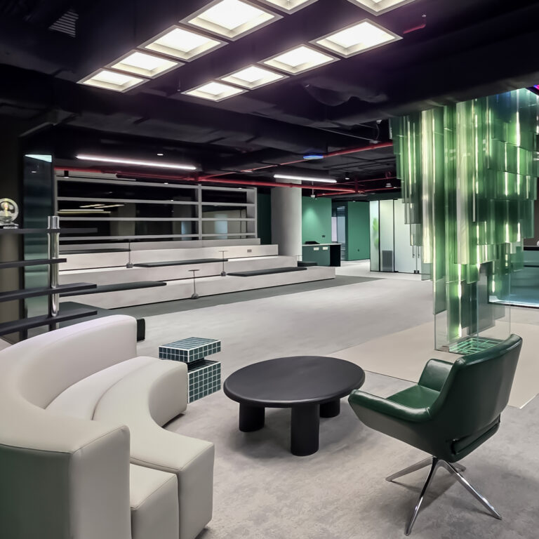 Office furniture Dubai, The modern and luxury interior ,fit out and furniture solutions from Iconic office furniture