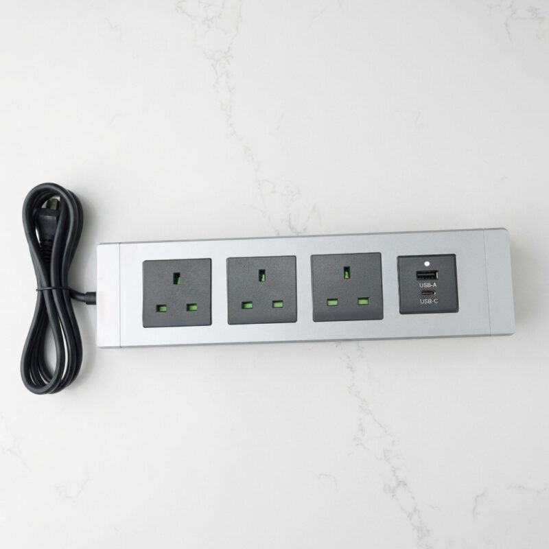 Desktop Power Strip with 3 UK Sockets & USB-C/USB-A Hub